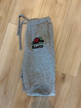 Roots sweatpants